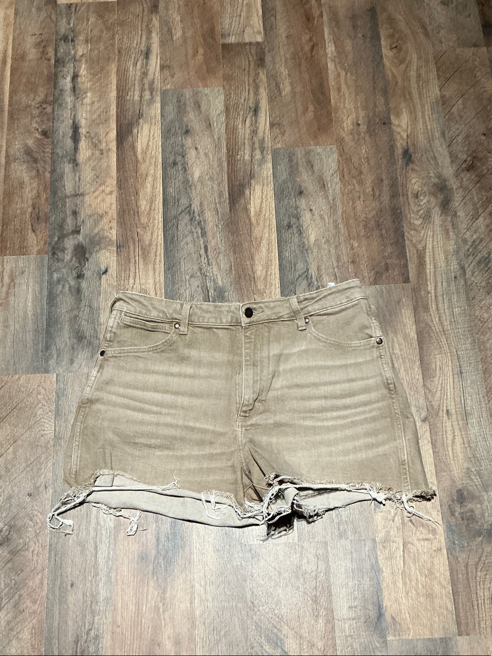 Wrangler Frayed Hem Denim Shorts - Beige